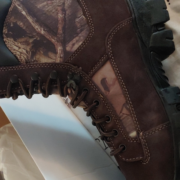 Boots - Picture 2 of 7